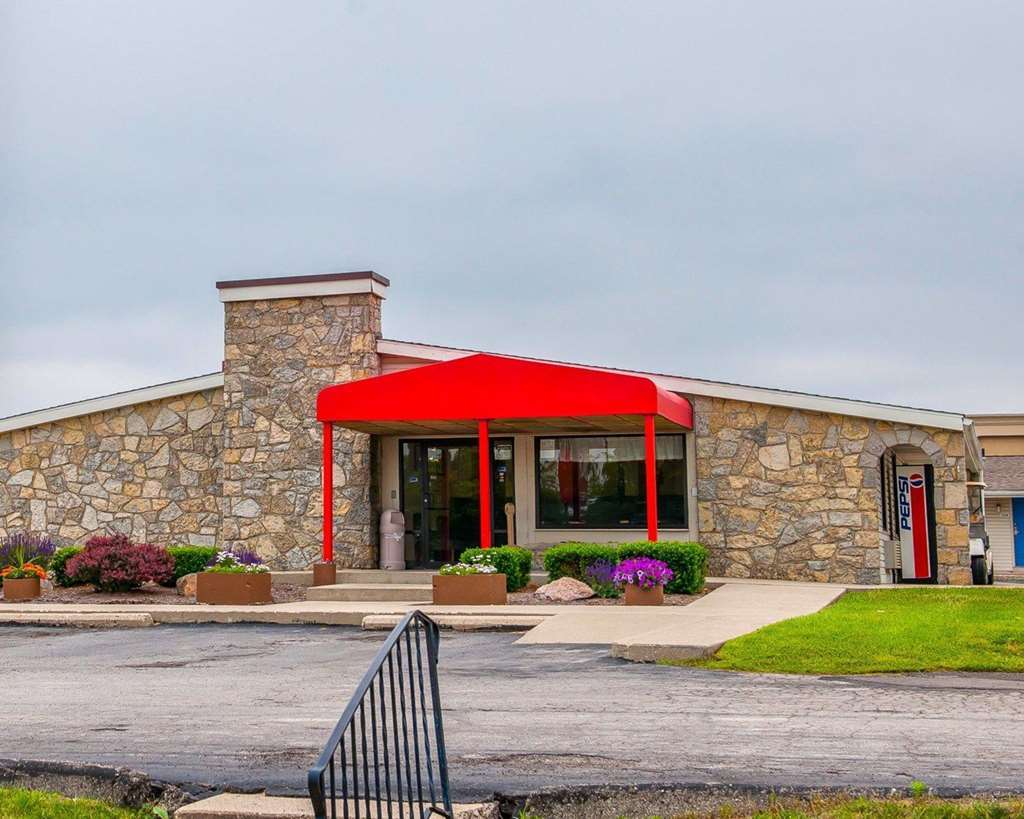 Econo Lodge Richmond Exterior photo